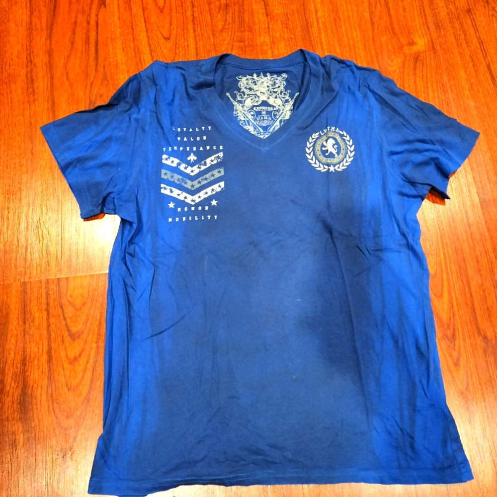 Medium V-Neck Shirt Express